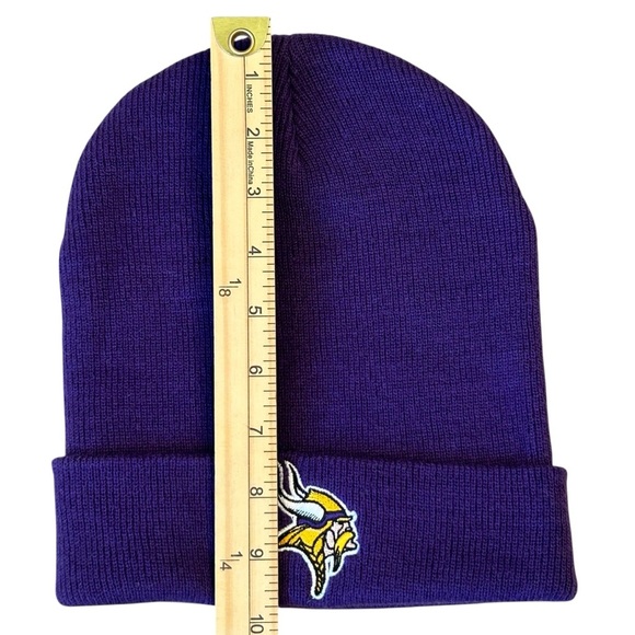 NFL Minnesota Vikings Purple Beanie Adult One Size - Picture 2 of 4